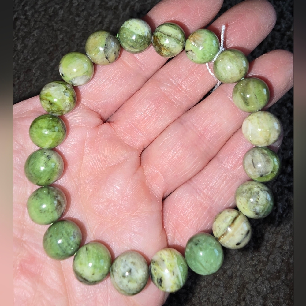 10mm Green Mica Bracelet 💚 ON SALE 🔥